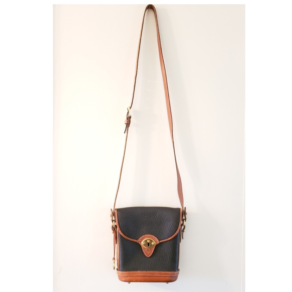 VINTAGE* Dooney&Bourke very small crossbody